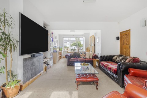 Click the photo for more details of Green End Road, Cambridge