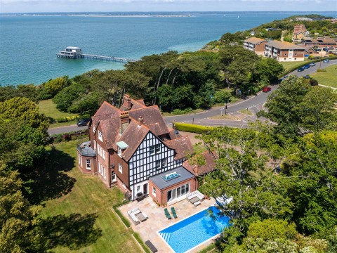 Click the photo for more details of Totland Bay, Isle of wight