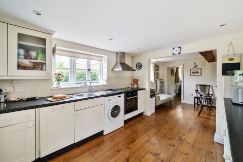 Click the photo for more details of Sutton Montis, Yeovil, Somerset