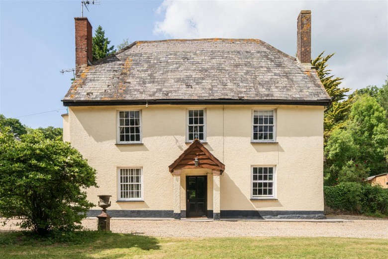 Click the photo for more details of Tedburn Road, Whitestone, Exeter