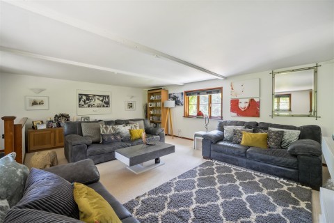 Click the photo for more details of Tedburn Road, Whitestone, Exeter