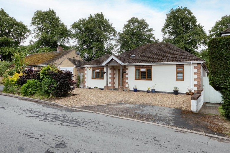 Click the photo for more details of Station Road, Clifton Upon Dunsmore, Rugby, CV23