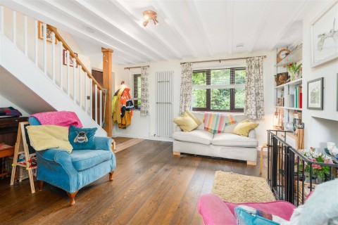 Click the photo for more details of Rose Hall Lane, Middleton Cheney, Banbury