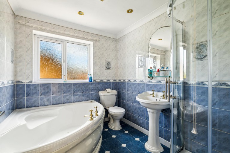Images for Newark Road, Bassingham, Lincoln