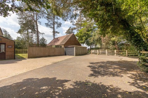 Click the photo for more details of Ashby Lane, Bitteswell, Lutterworth, LE17