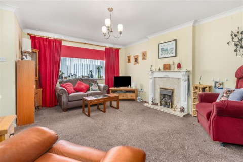 Click the photo for more details of Poplar Close, Banbury