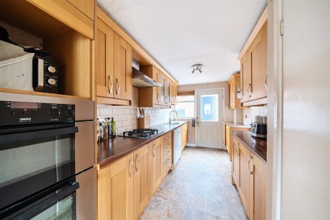 Click the photo for more details of Narrow Lane, Tiverton