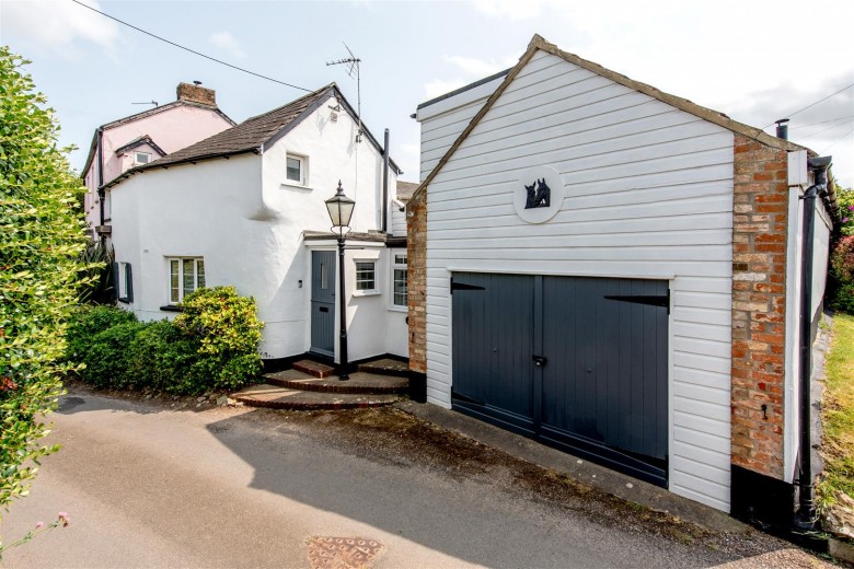 Click the photo for more details of Staplehay, Trull, Taunton