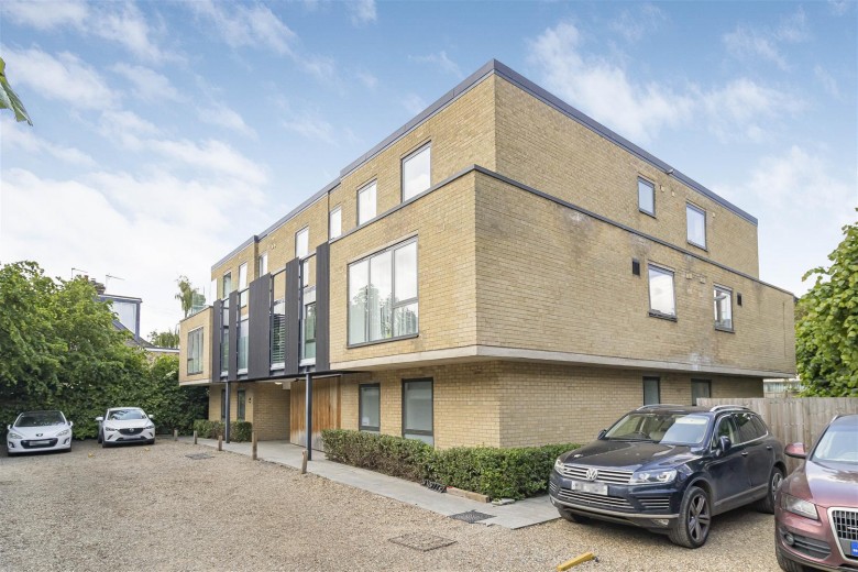 Click the photo for more details of Springfield Road, Cambridge