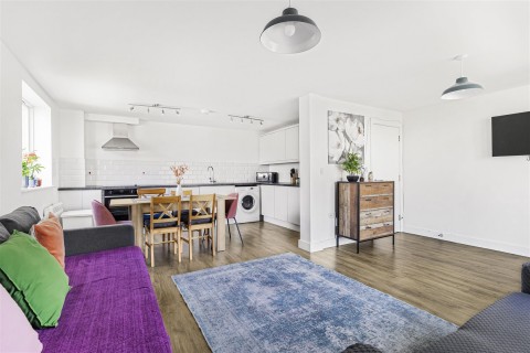 Click the photo for more details of Springfield Road, Cambridge
