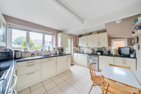 Click the photo for more details of Cappenham Close, Towcester, NN12
