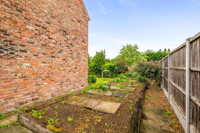 Images for Old Rectory Gardens, Sturton By Stow