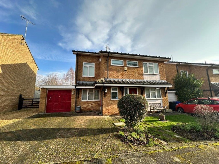 Images for Home Close, Greens Norton, NN12