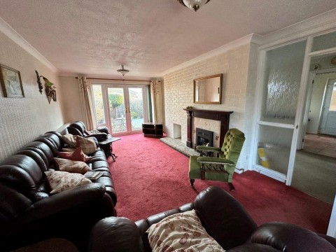 Click the photo for more details of Home Close, Greens Norton, NN12