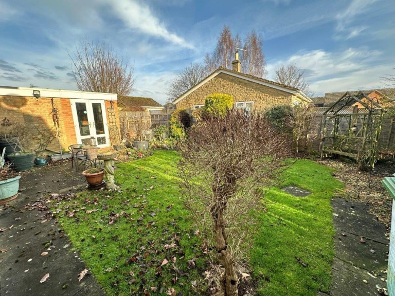 Images for Home Close, Greens Norton, NN12