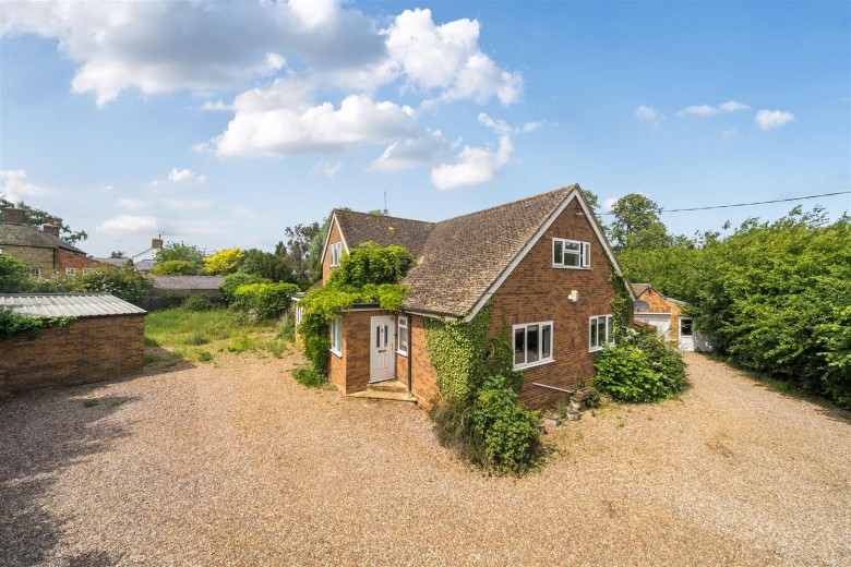Click the photo for more details of Baker Street, Gayton, NN7