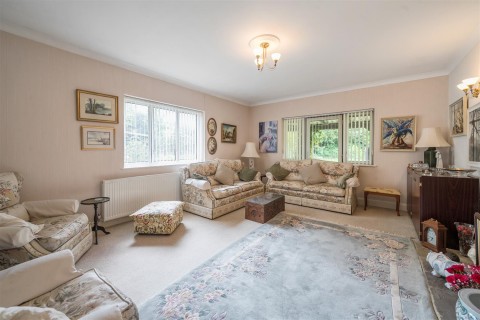 Click the photo for more details of Baker Street, Gayton, NN7