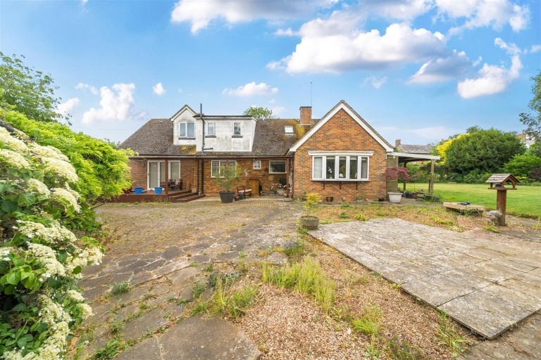 Images for Baker Street, Gayton, NN7