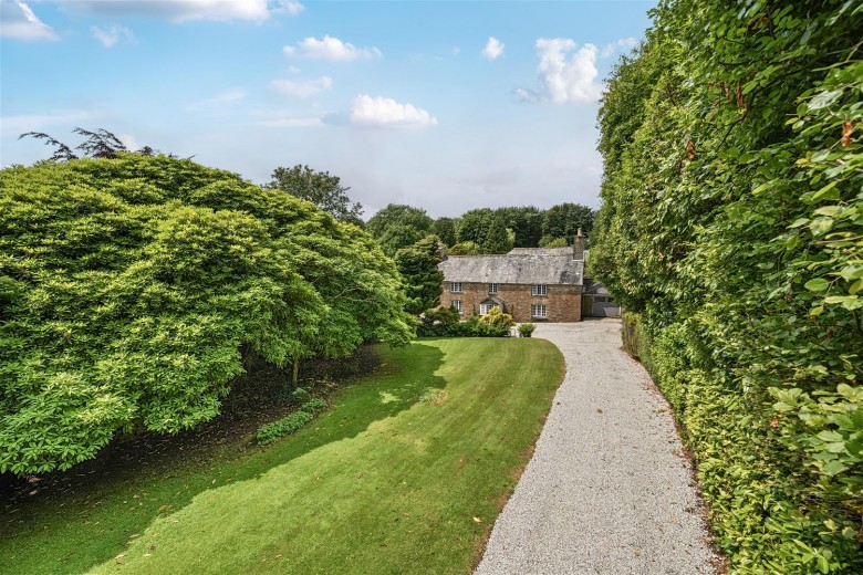 Click the photo for more details of Linkinhorne, Callington