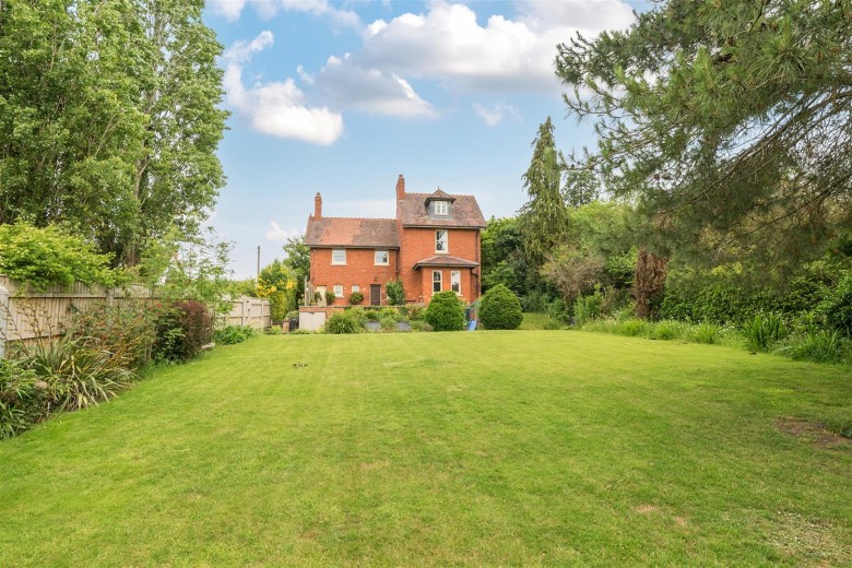 Click the photo for more details of Main Road, Ansty, Coventry, CV7