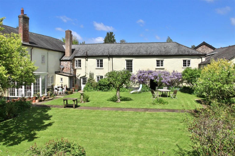 Click the photo for more details of Bickleigh, Tiverton