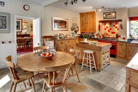 Click the photo for more details of Bickleigh, Tiverton