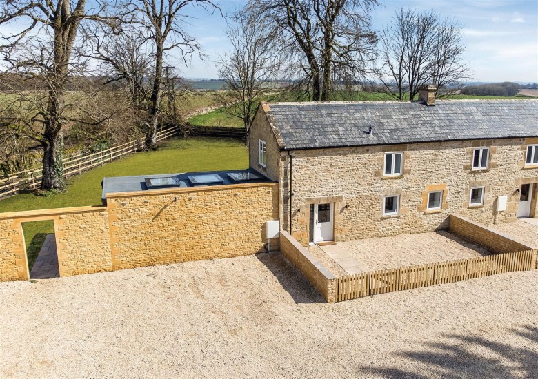 Click the photo for more details of Compton Abdale