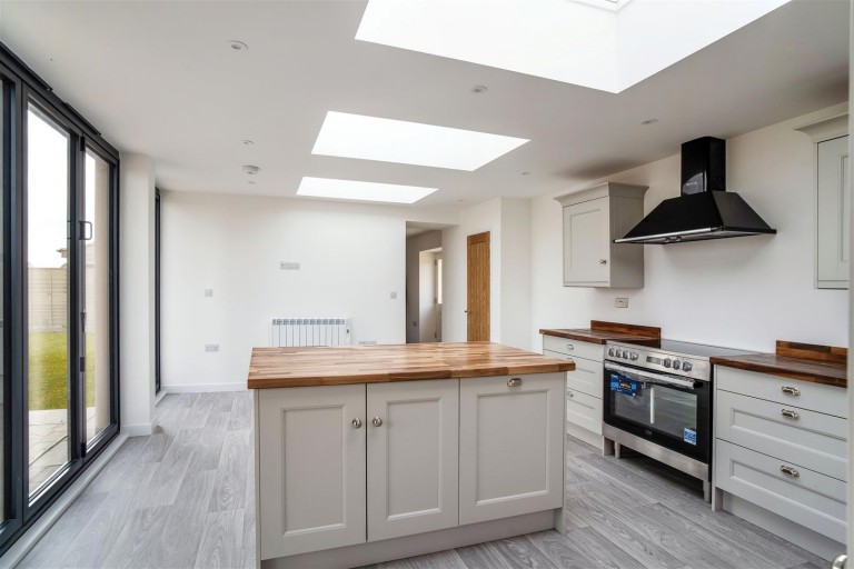 Images for Compton Abdale