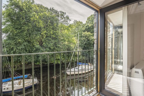 Click the photo for more details of The Plains, Totnes