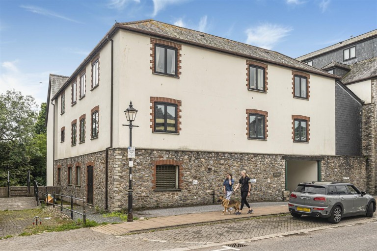 Images for The Plains, Totnes
