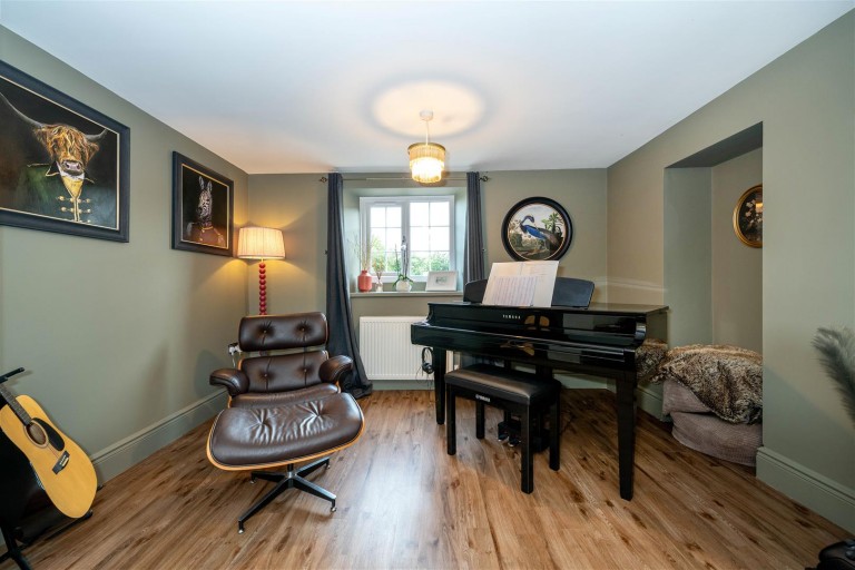 Images for Byards Leap, Cranwell, Sleaford
