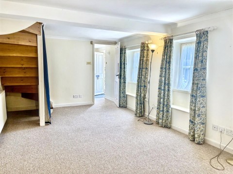 Click the photo for more details of Stourton Caundle, Sturminster Newton