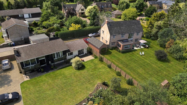 Click the photo for more details of Pigeon Hill, Tiffield, NN12