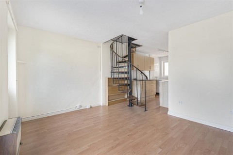 Click the photo for more details of Plantation Close, Saffron Walden