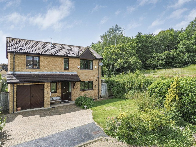 Click the photo for more details of Grangewood, East Hunsbury, Northampton, NN4