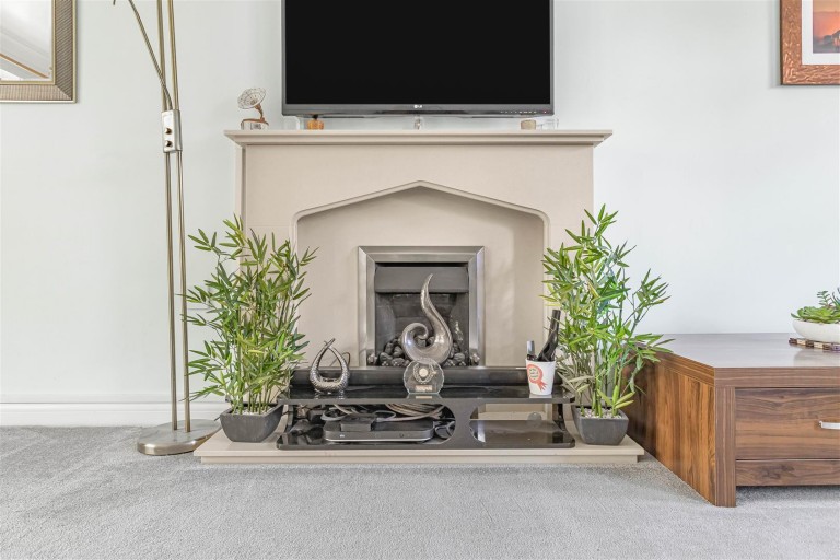 Images for Acorn Way, Red Lodge