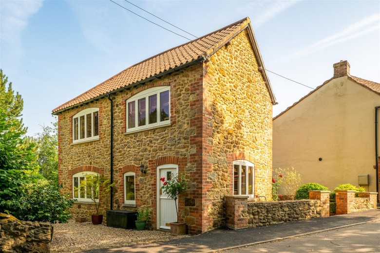 Click the photo for more details of Caistor Lane, Tealby, Market Rasen