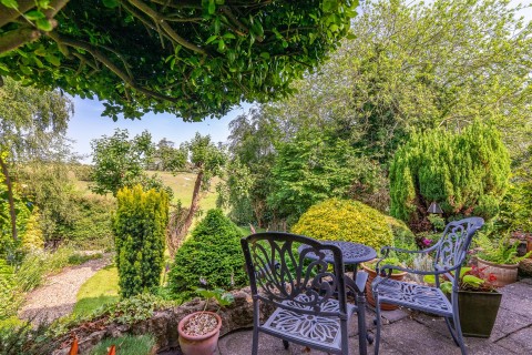 Click the photo for more details of Caistor Lane, Tealby, Market Rasen