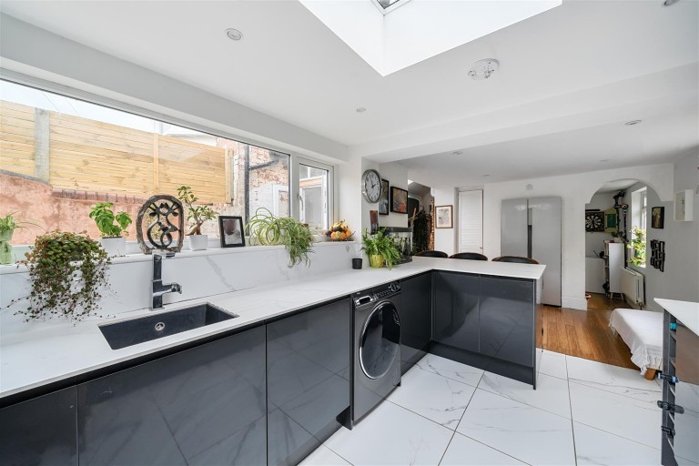 Images for Peaslands Road, Sidmouth