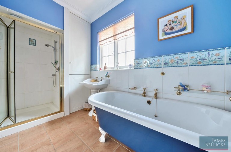 Images for Meadowcourt Road, Oadby, Leicestershire