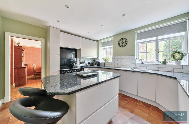 Images for Meadowcourt Road, Oadby, Leicestershire