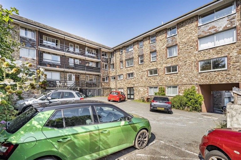 Images for Blueball Flats, The Grove, Totnes