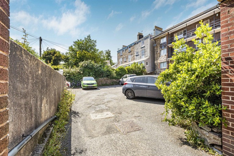 Images for Blueball Flats, The Grove, Totnes