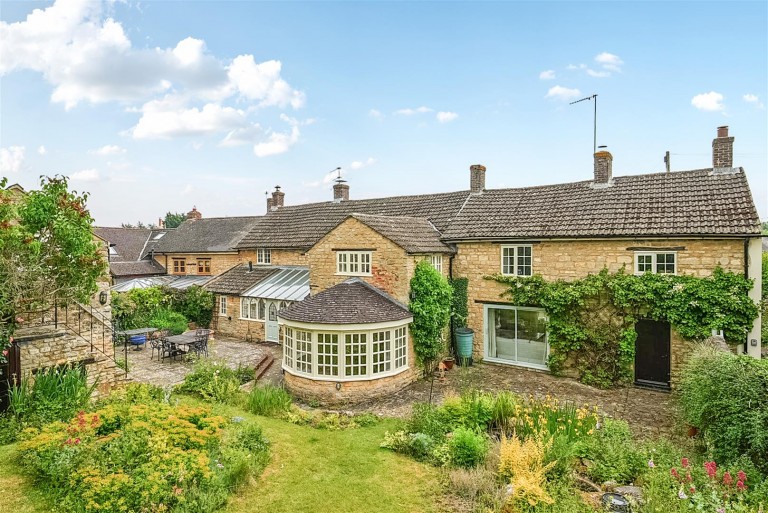 Images for Careys Road, Pury End, NN12