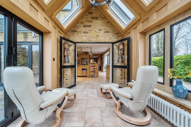 Images for Whitehall, South Petherton