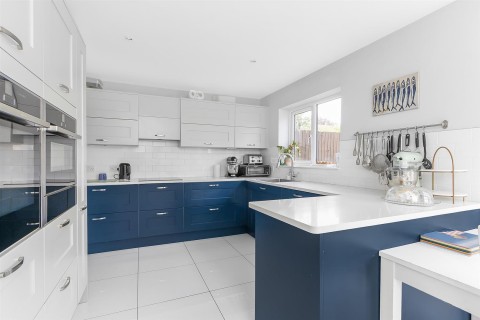 Click the photo for more details of Bradbury Road, Newnham, NN11