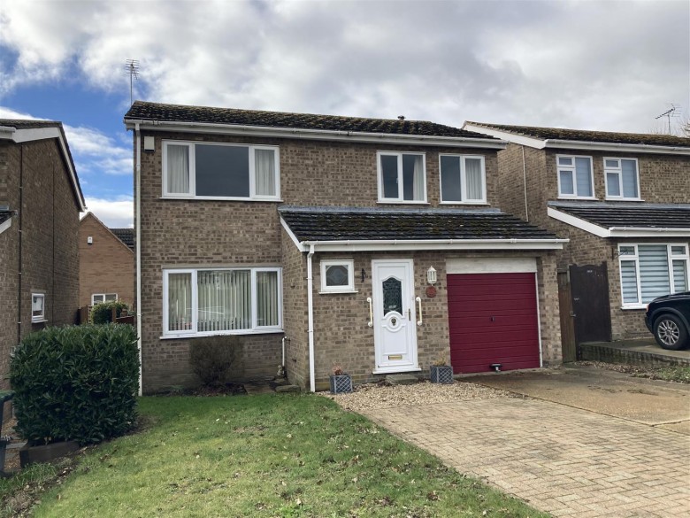 Click the photo for more details of Matthew Wren Close, Little Downham