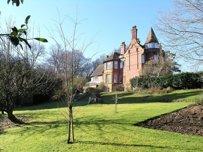 Images for 93 Hendford Hill, Yeovil
