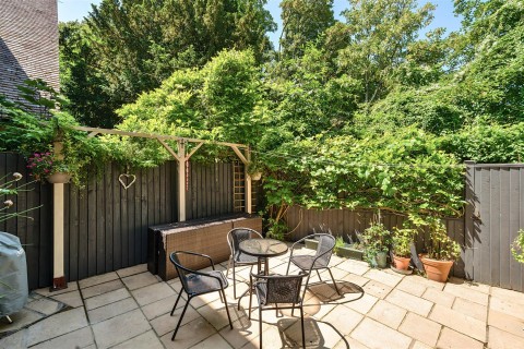 Click the photo for more details of 93 Hendford Hill, Yeovil
