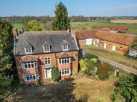 Click the photo for more details of Priory Road, Wolston, CV8